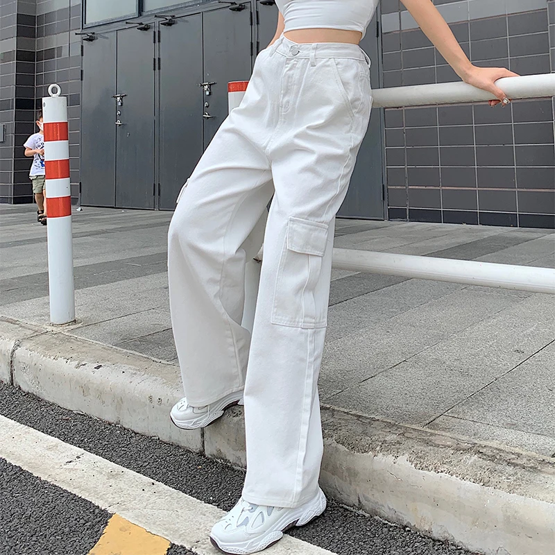 Eleganter Karottenschnitt: moderne Cargohose für Damen in Weiß-Cargo Hose - 65