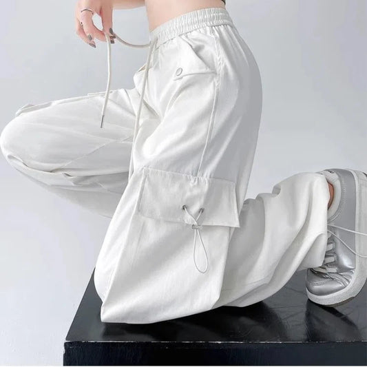 Cargo-Hose-Weiß-Damen – Stylischer-Allrounder-für-Streetwear-Looks-Cargo-Hose-12