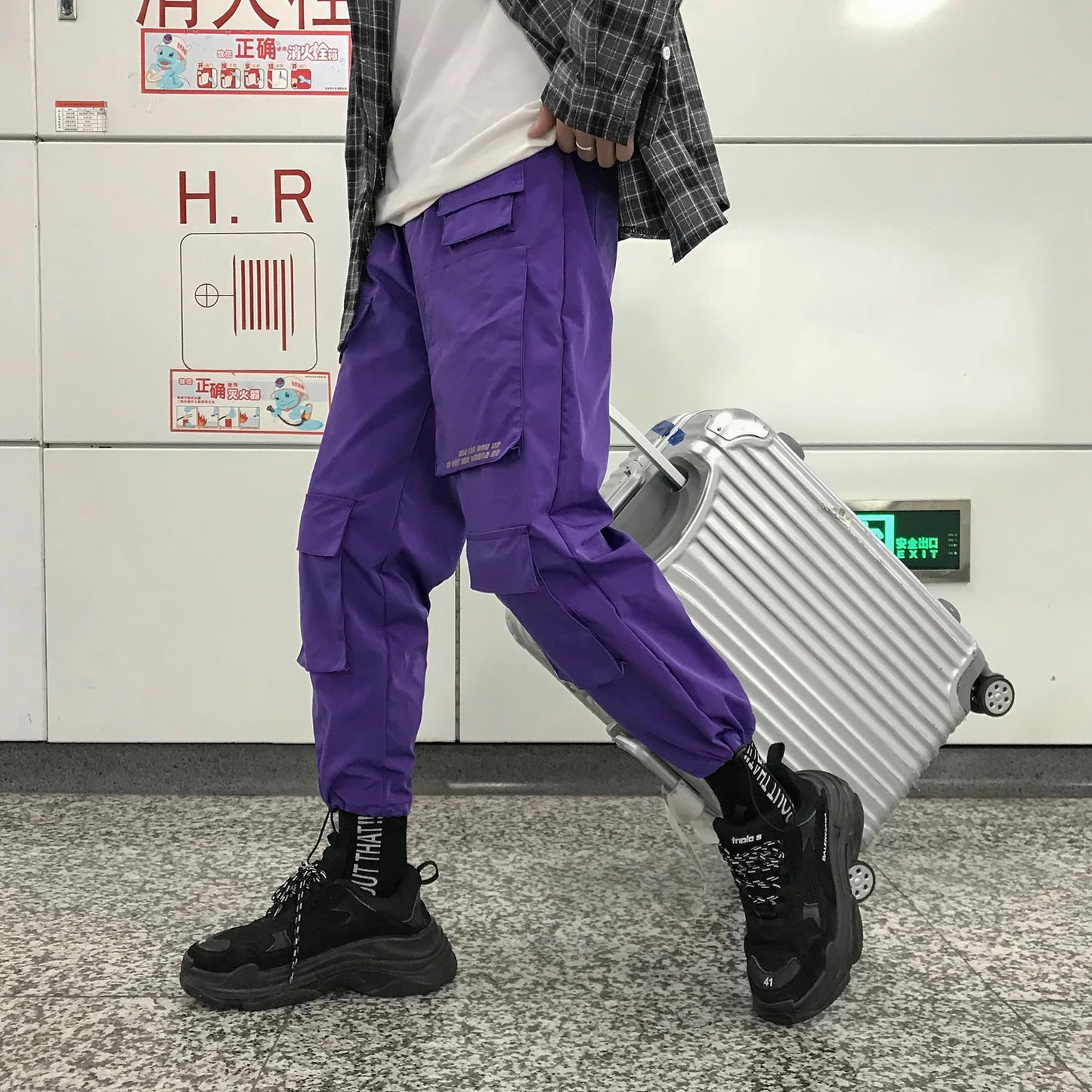 Lila Cargohose im Urban-Look für Herren-Cargo Hose -