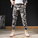 Urbaner Style: Slim-Cargo-Jeans für Herren im Camouflage-Look-Cargo Hose - 