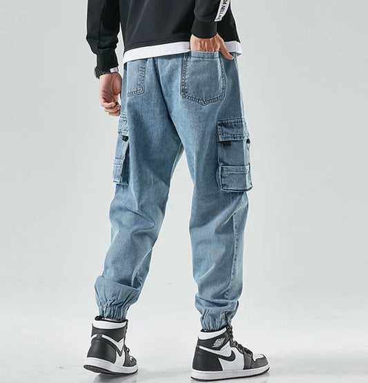 Herren Cargo-Jeans in Blau und Schwarz