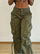 Modischer Army-Look: Damen Cargo in Grün-Cargo Hose - 3