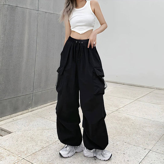 Stylischer Gothic-Look: Schwarze Damen-Cargohose-Cargo Hose - 