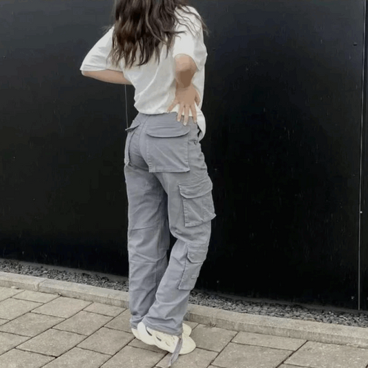 Urban Chic: Graue Damen-Cargohose mit trendigem Flair-Cago Hose- 2