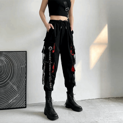 Damen-Cargohose mit Trägern und roten Details-Cargo Hose - 